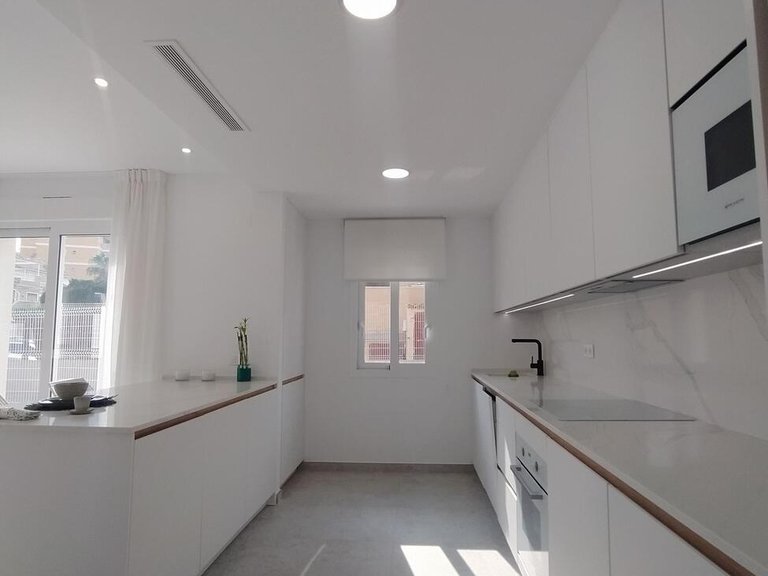 Apartment for Sale in Costa Blanca Torrevieja, Alicante 10