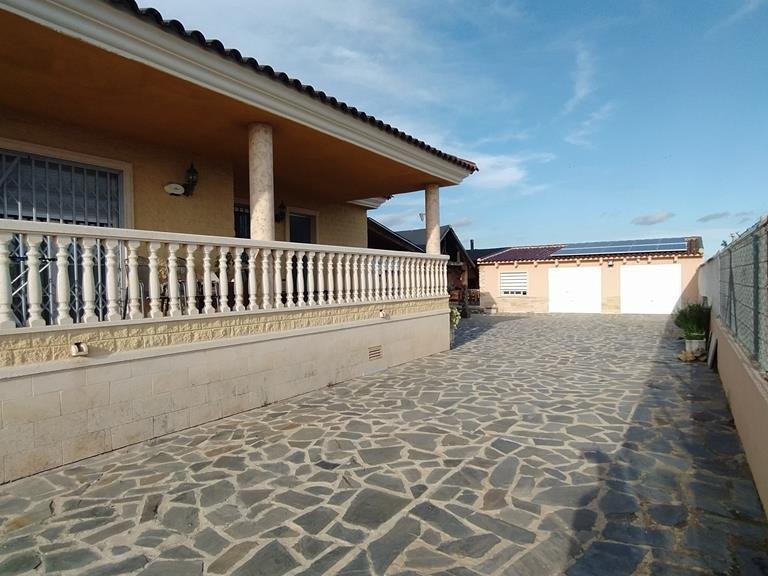 Villa for Sale in Inland Orihuela, Alicante 43