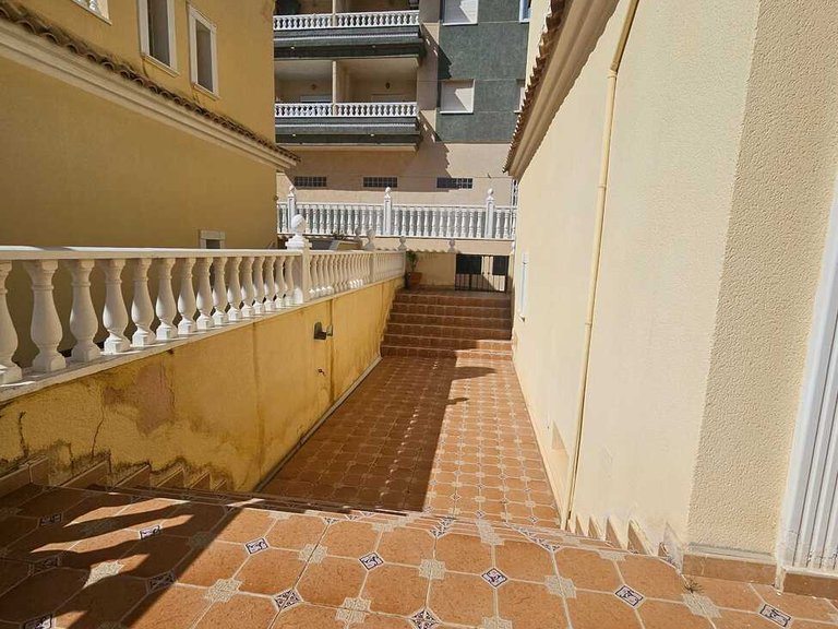 Villa for Sale in Costa Blanca Guardamar Del Segura, Alicante 4