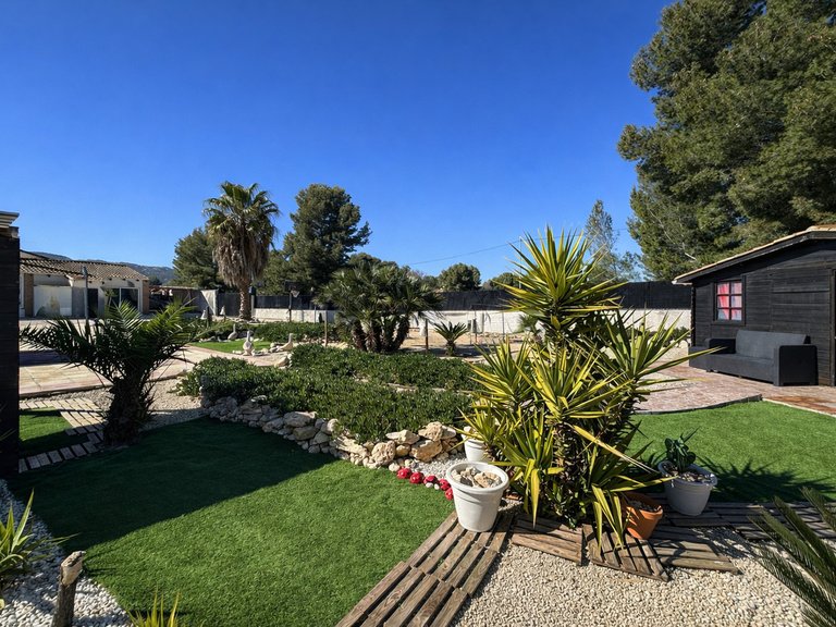 Villa for Sale in Inland Castalla, Alicante 10