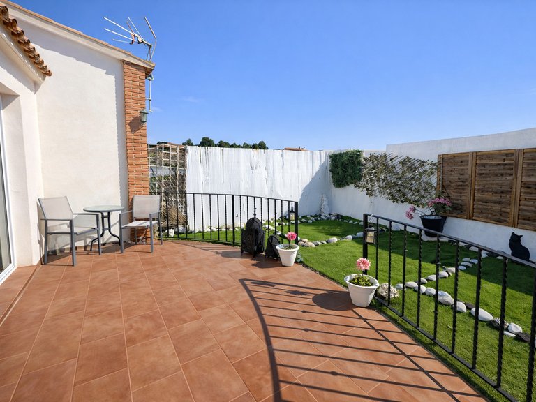 Villa for Sale in Inland Castalla, Alicante 25