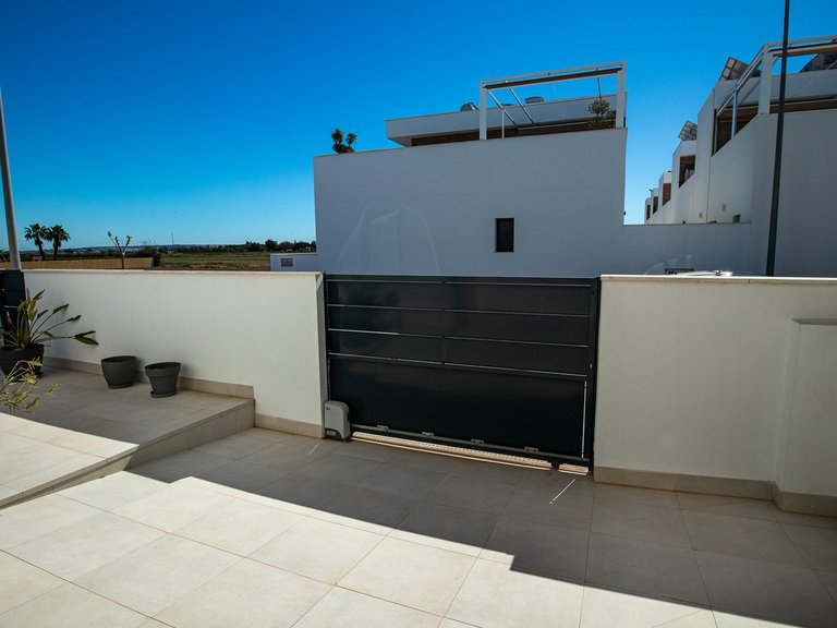 Villa for Sale in Costa Blanca Daya Vieja, Alicante 12