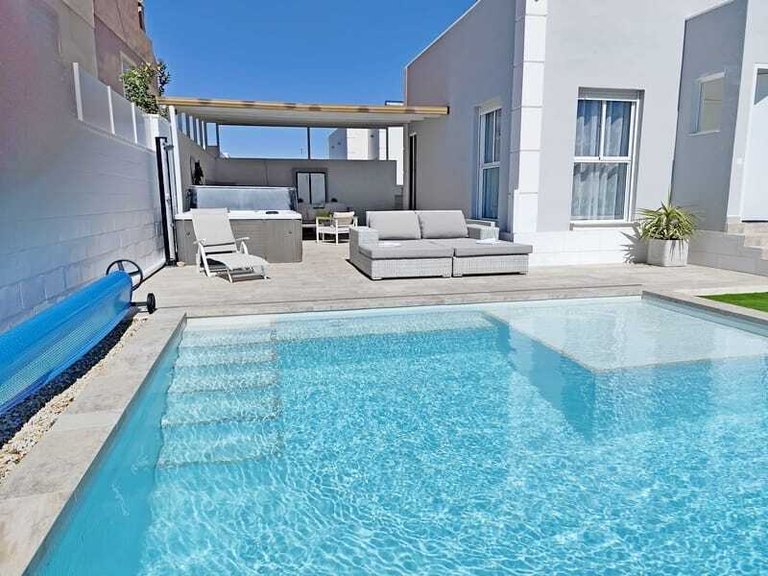 Villa for Sale in Sierra Golf, Murcia 2