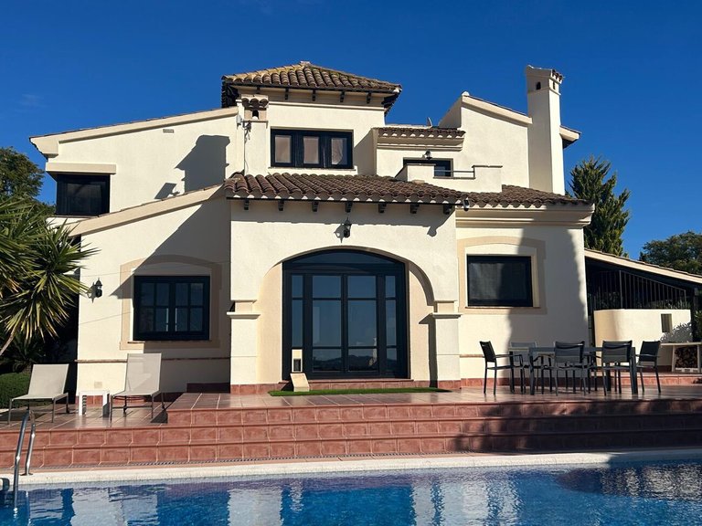 Villa for Sale in Hacienda Del Alamo, Murcia 3
