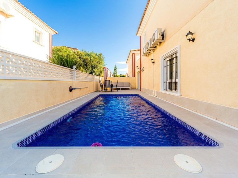 Town House for Sale in Costa Blanca Dehesa De Campoamor, Alicante 4