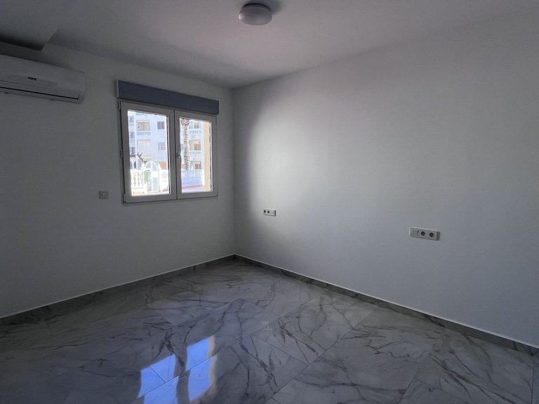 Villa for Sale in Costa Blanca Torrevieja, Alicante 11