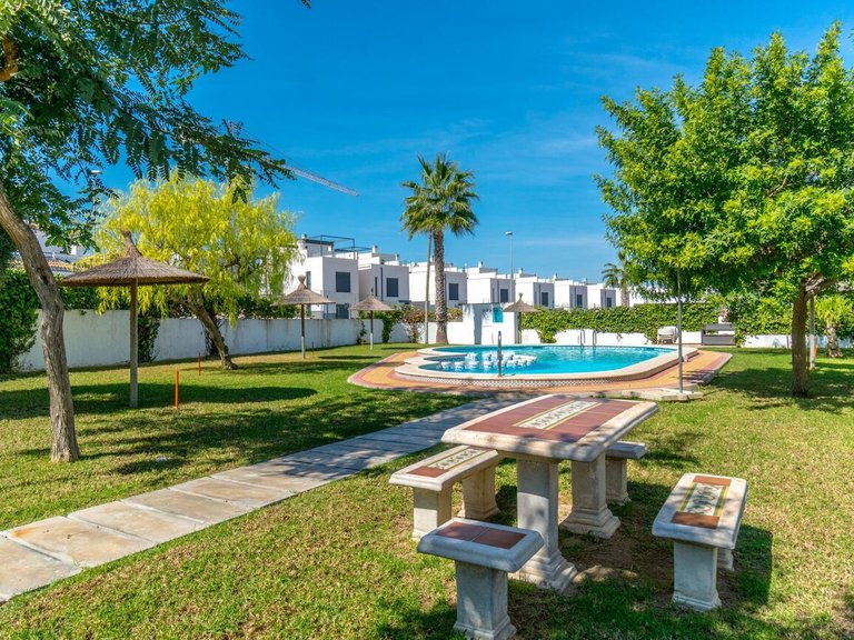Town House for Sale in Costa Blanca Villamartin, Alicante 36