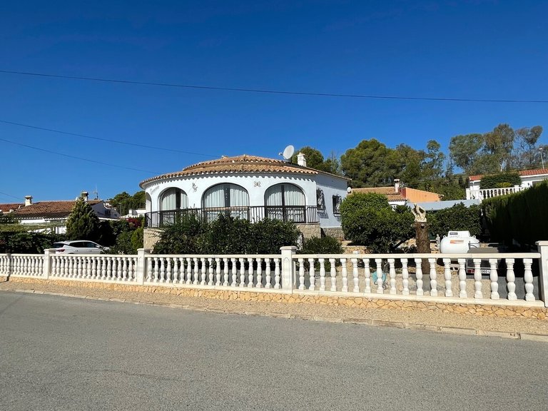Villa for Sale in Costa Blanca Alfas Del Pi, Alicante 41