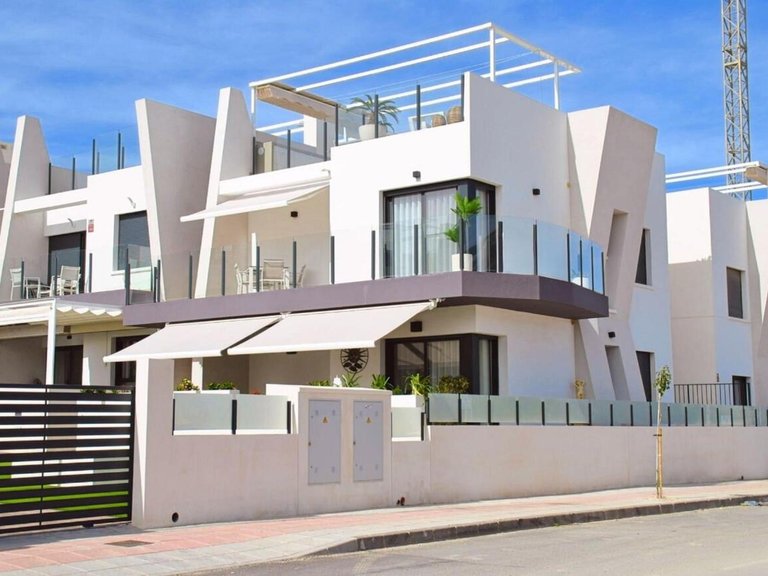 Apartment for Sale in Inland San Miguel De Salinas, Alicante 1
