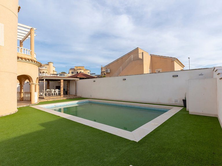 Villa for Sale in Costa Blanca Ciudad Quesada, Alicante 42