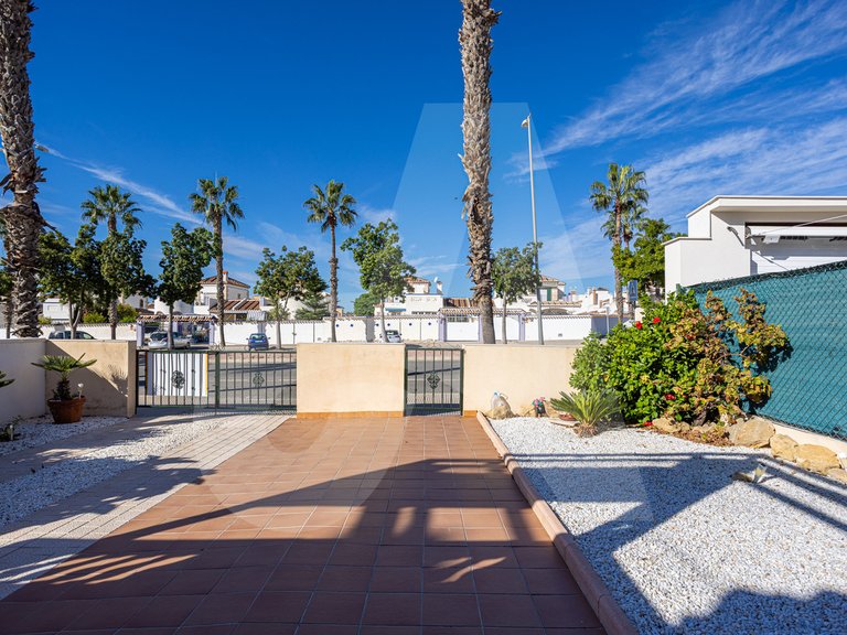 Villa for Sale in Costa Blanca Guardamar Del Segura, Alicante 34