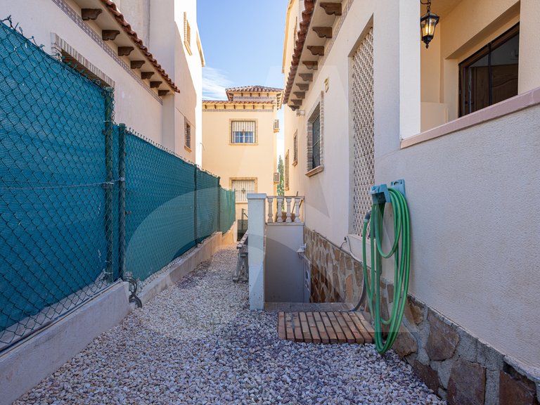 Villa for Sale in Costa Blanca Guardamar Del Segura, Alicante 36