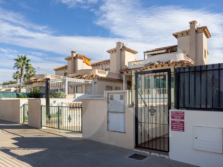 Villa for Sale in Costa Blanca Guardamar Del Segura, Alicante 37