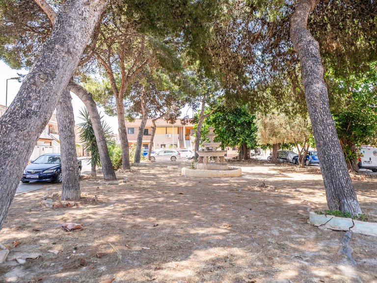 Apartment for Sale in Torrevieja, Alicante 32