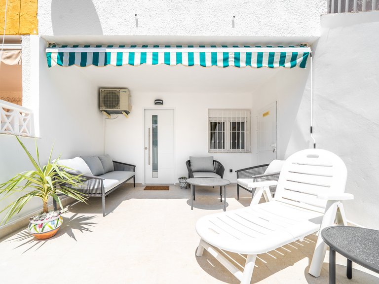 Apartment for Sale in Torrevieja, Alicante 25