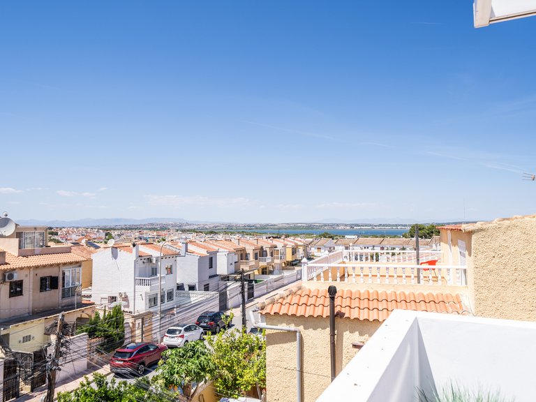 Apartment for Sale in Torrevieja, Alicante 35