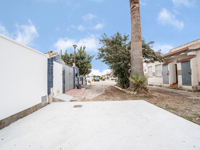 Villa for Sale in Torrevieja, Alicante 25