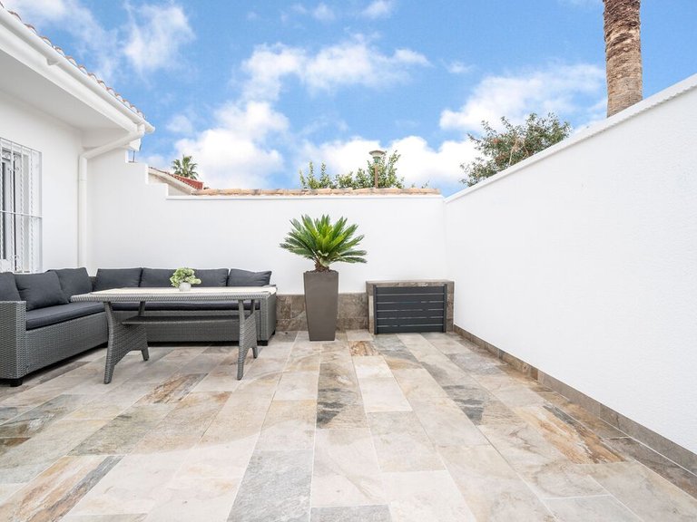 Villa for Sale in Torrevieja, Alicante 26