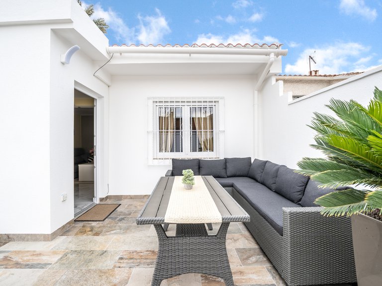 Villa for Sale in Torrevieja, Alicante 2