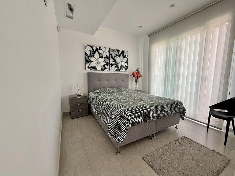 Villa for Sale in Dolores, Alicante 12