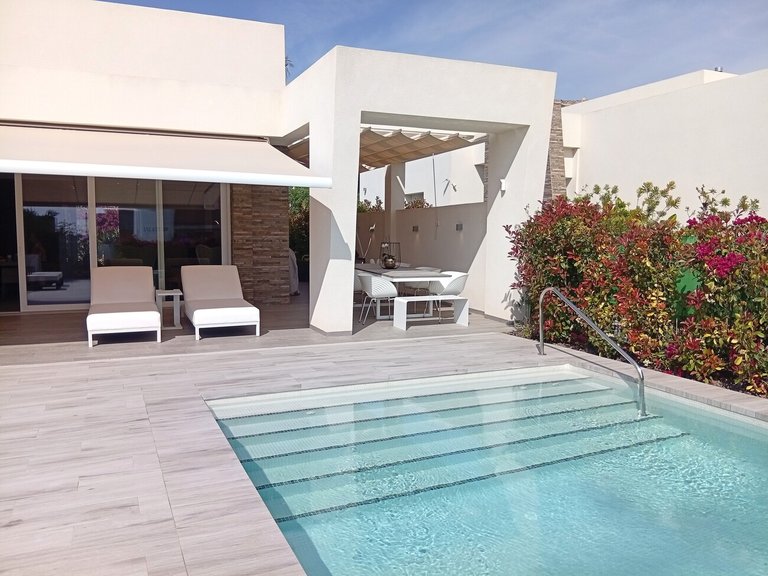 Villa for Sale in Inland Algorfa, Alicante 3