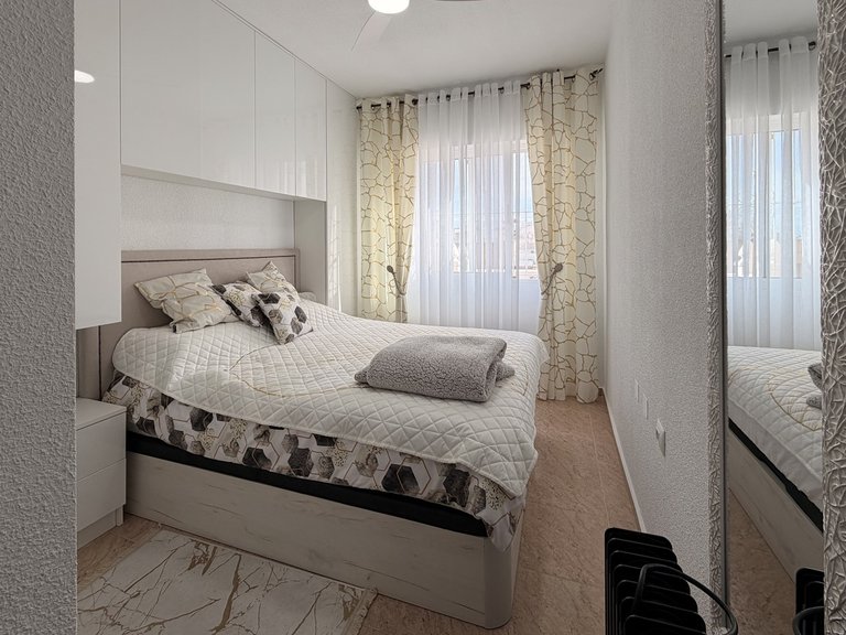 Apartment for Sale in Torrevieja, Alicante 14