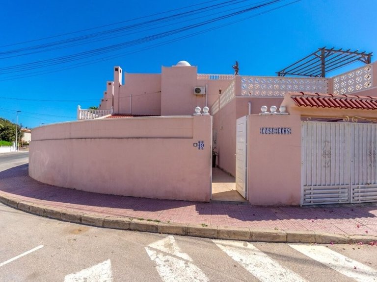 Town House for Sale in Costa Blanca Torrevieja, Alicante 32