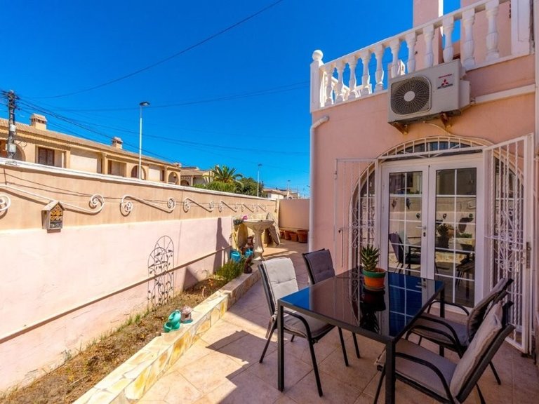 Town House for Sale in Costa Blanca Torrevieja, Alicante 8