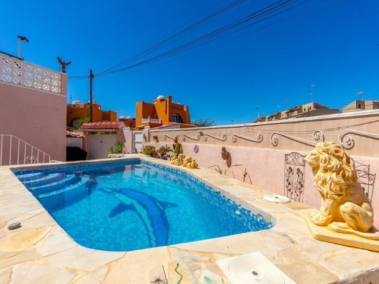 Town House for Sale in Costa Blanca Torrevieja, Alicante 3