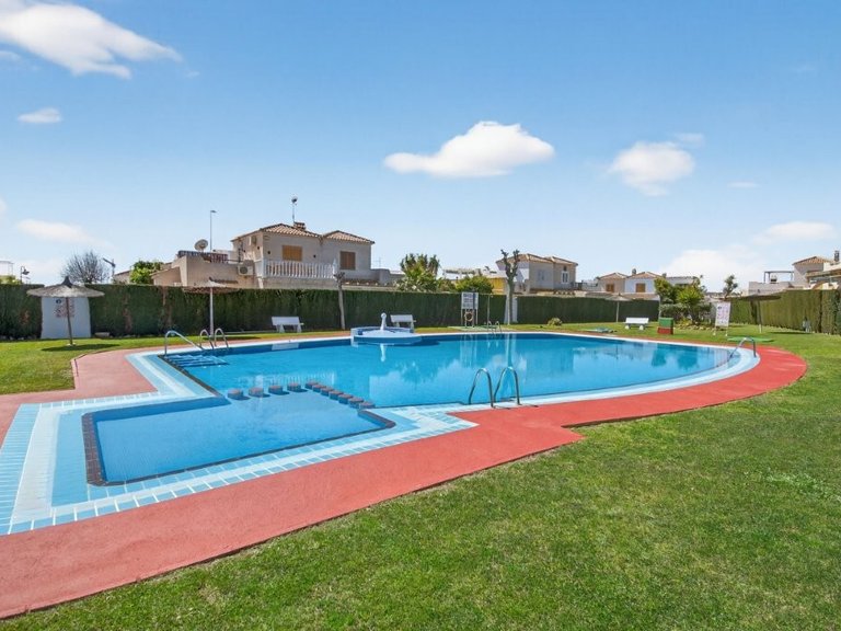 Town House for Sale in Playa Flamenca, Alicante 1