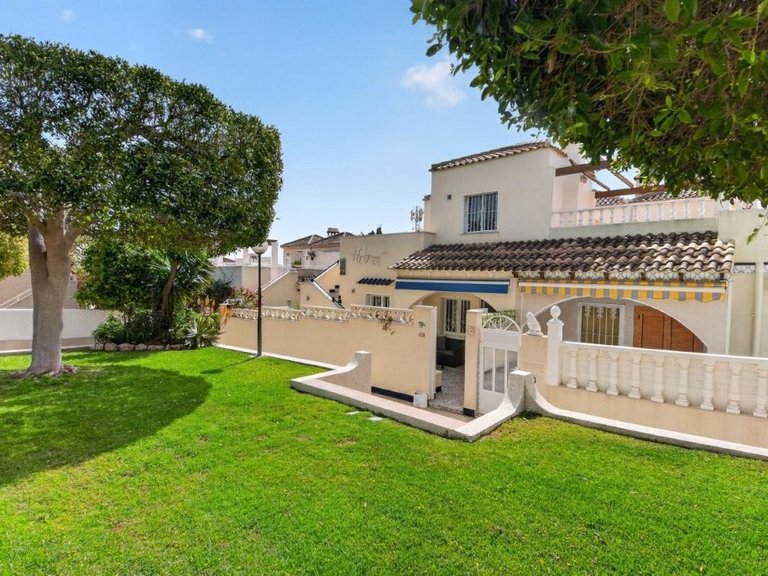 Town House for Sale in Torrevieja, Alicante 1