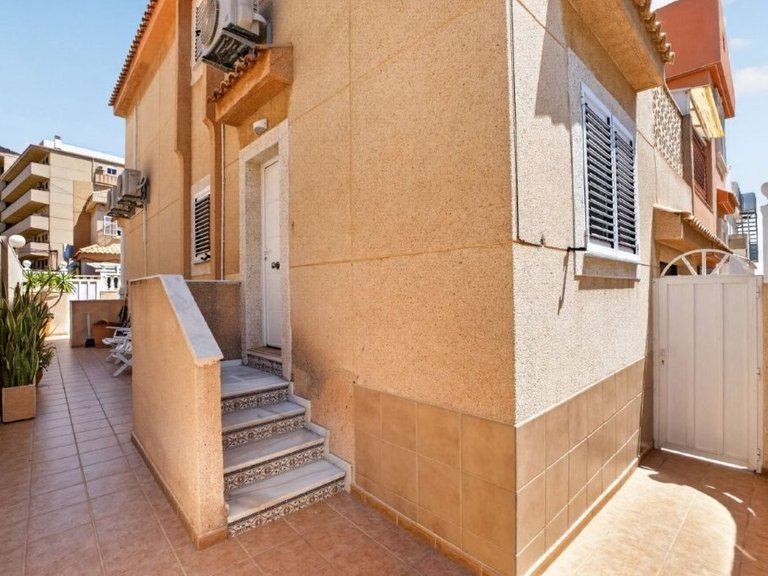 Town House for Sale in Costa Blanca Torrevieja, Alicante 8