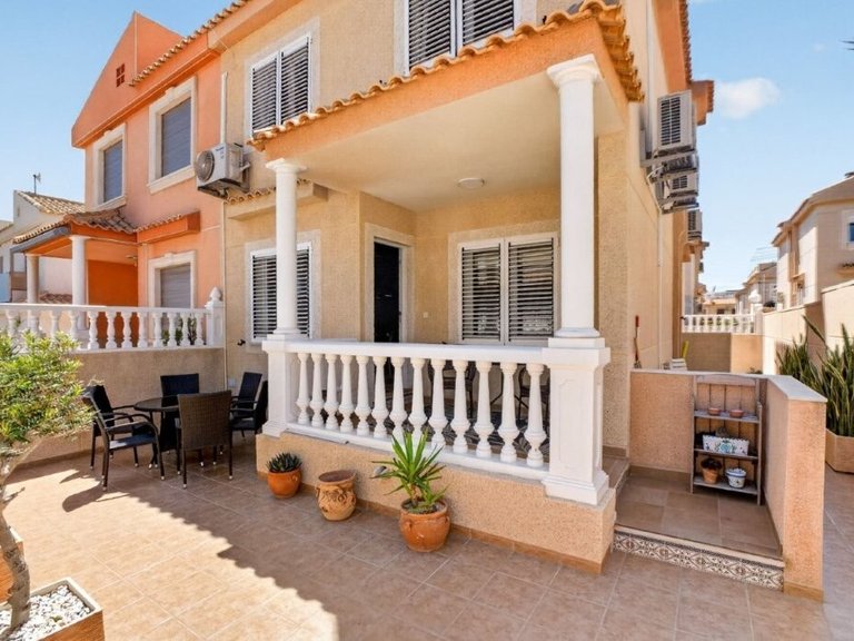 Town House for Sale in Costa Blanca Torrevieja, Alicante 2