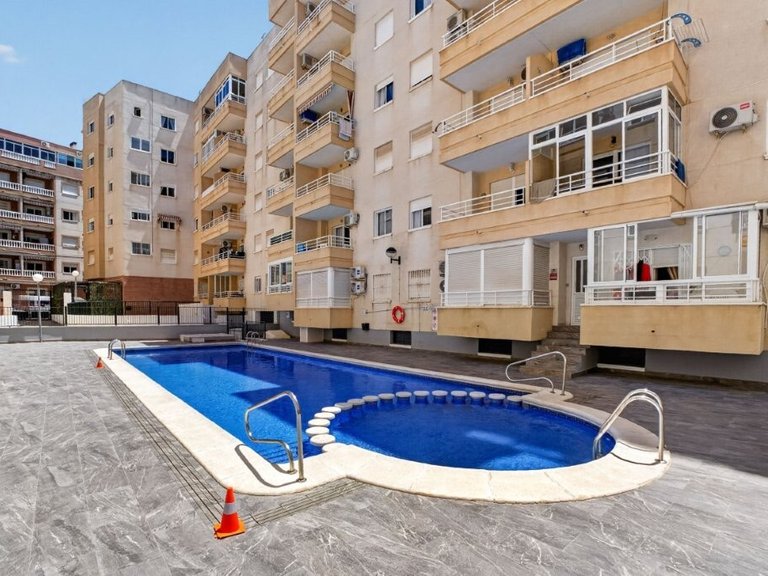Apartment for Sale in Torrevieja, Alicante 24