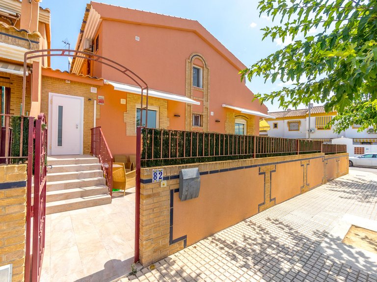 Villa for Sale in Costa Blanca Torre De La Horadada, Alicante 26
