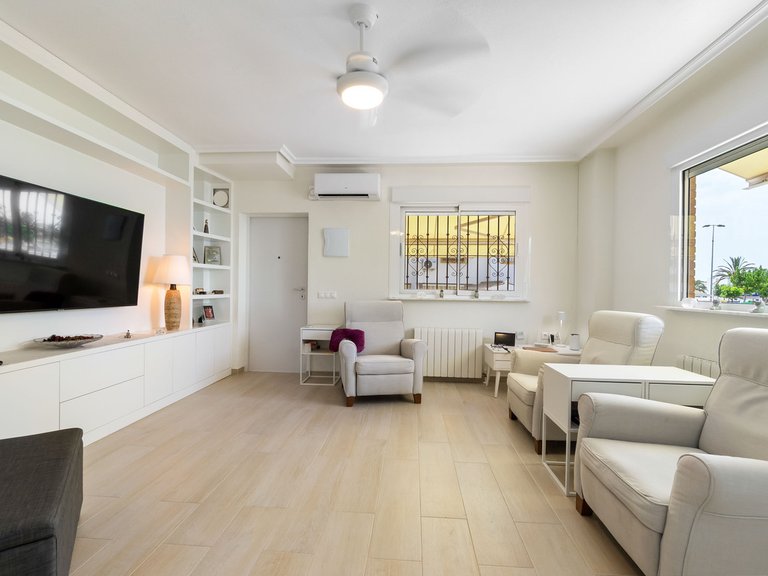 Villa for Sale in Costa Blanca Torre De La Horadada, Alicante 6