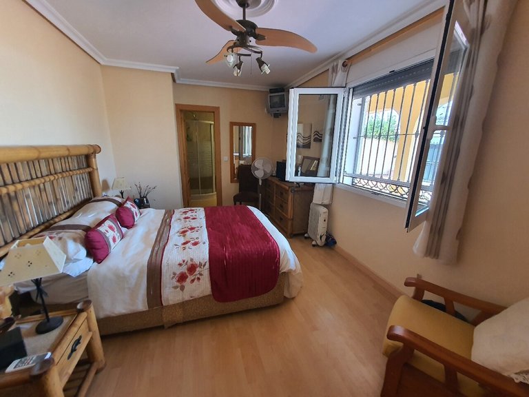 Villa for Sale in Costa Blanca Torrevieja, Alicante 9