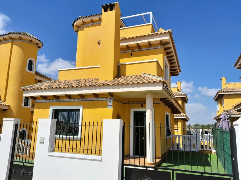 Villa for Sale in Ciudad Quesada, Ciudad Quesada - Rojales, Alicante 2