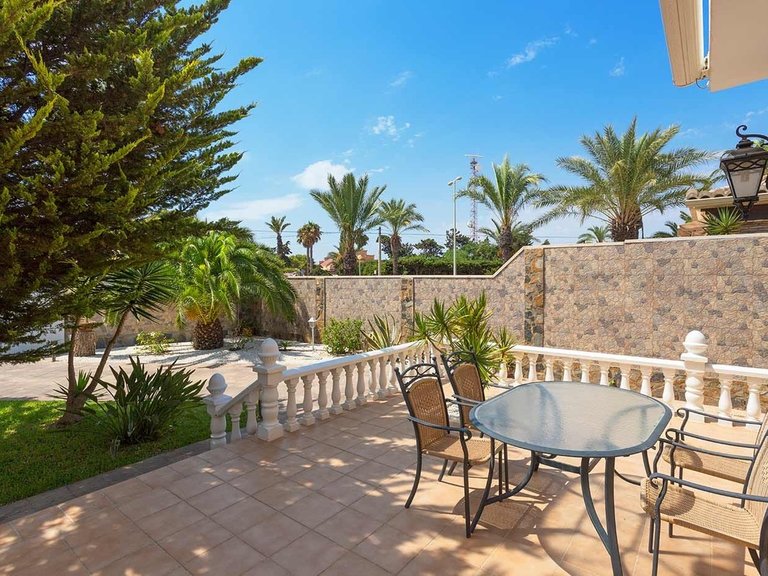 Villa for Sale in Costa Blanca Orihuela Costa, Alicante 7