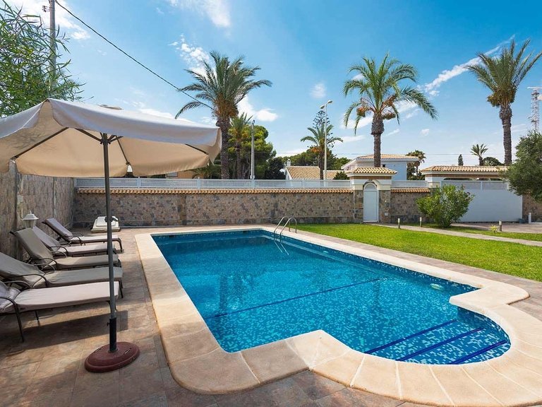 Villa for Sale in Costa Blanca Orihuela Costa, Alicante 6
