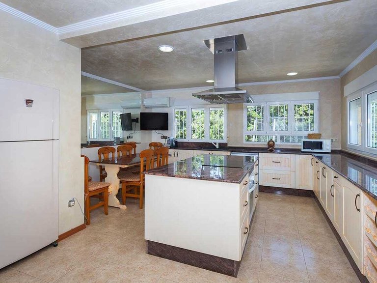 Villa for Sale in Costa Blanca Orihuela Costa, Alicante 16