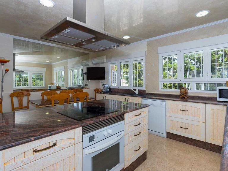 Villa for Sale in Costa Blanca Orihuela Costa, Alicante 17