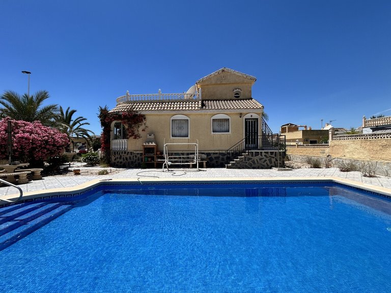 Villa for Sale in Inland Camposol, Murcia 1
