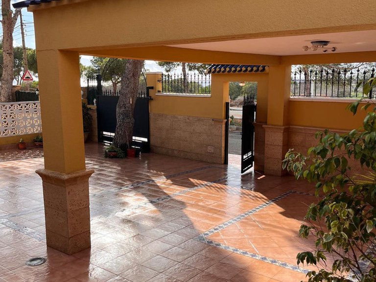 Town House for Sale in Costa Blanca Orihuela Costa, Alicante 5