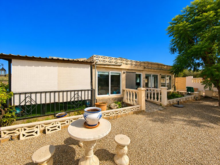 Villa for Sale in Inland Sax, Alicante 15