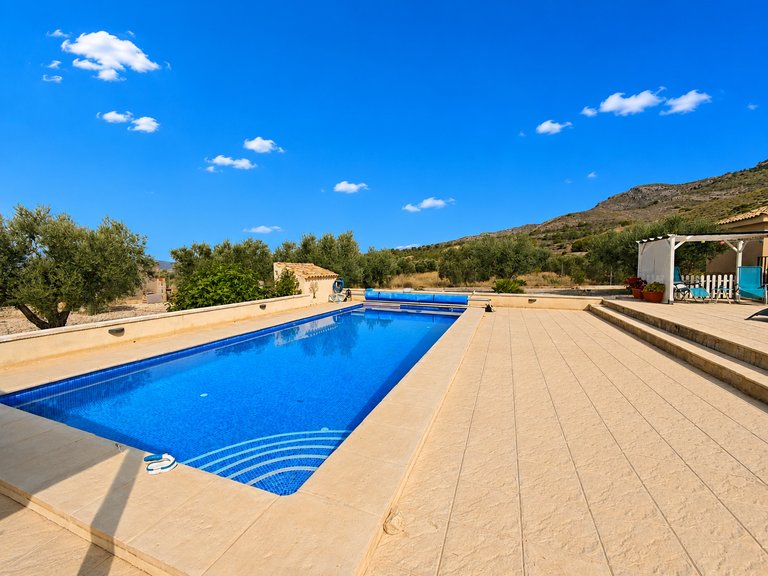 Villa for Sale in Inland Sax, Alicante 16