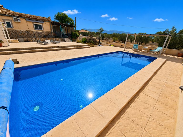 Villa for Sale in Inland Sax, Alicante 9
