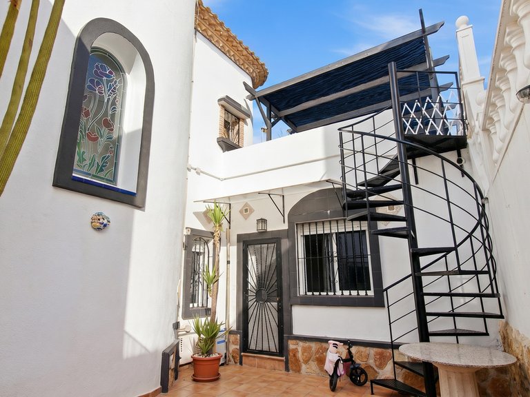 Villa for Sale in La Marquesa Golf, Rojales, Alicante 38