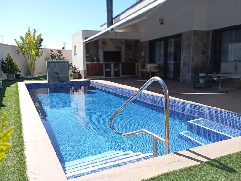 Villa for Sale in Costa Blanca Daya Nueva, Alicante 1