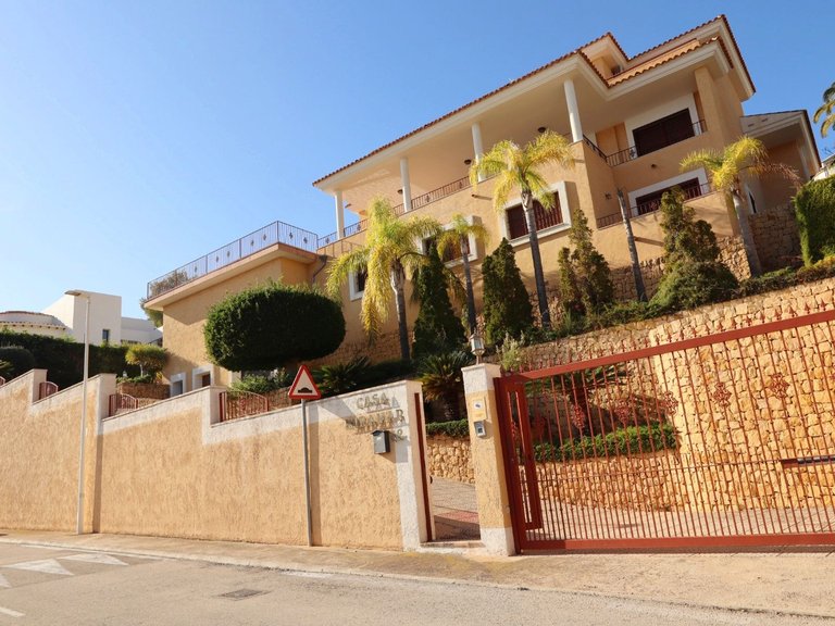 Villa for Sale in Costa Blanca Altea, Alicante 1